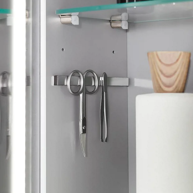 Villeroy & Boch Villeroy And Boch H746 X W1207mm My View One LED Illuminated Mirror Cabinet 3 Villeroy & Boch Villeroy And Boch H746 X W1207mm My View One LED Illuminated Mirror Cabinet