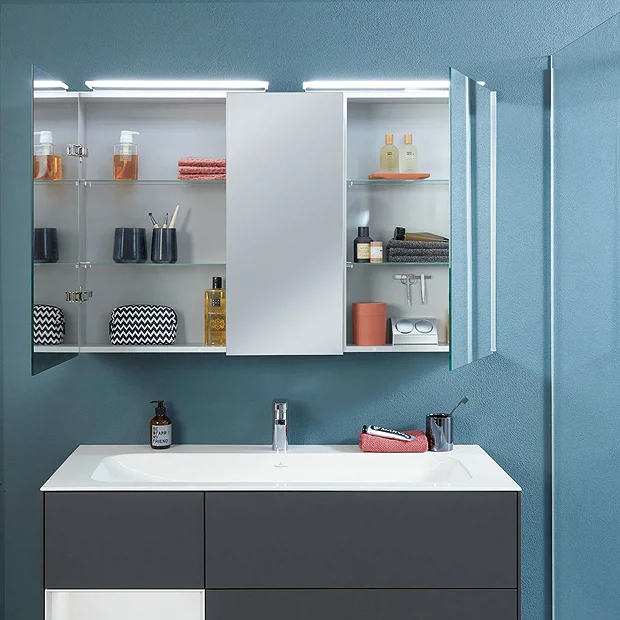Villeroy & Boch Villeroy And Boch H746 X W1207mm My View One LED Illuminated Mirror Cabinet 5 Villeroy & Boch Villeroy And Boch H746 X W1207mm My View One LED Illuminated Mirror Cabinet - Image 3